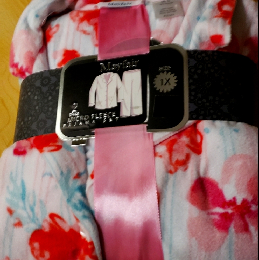 May fair  Floral Micro Fleece Pajama Set